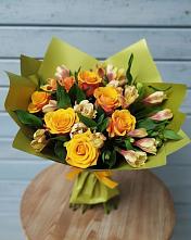Букет цветов из:  Альстромерии и Розы в Тарко-Сале