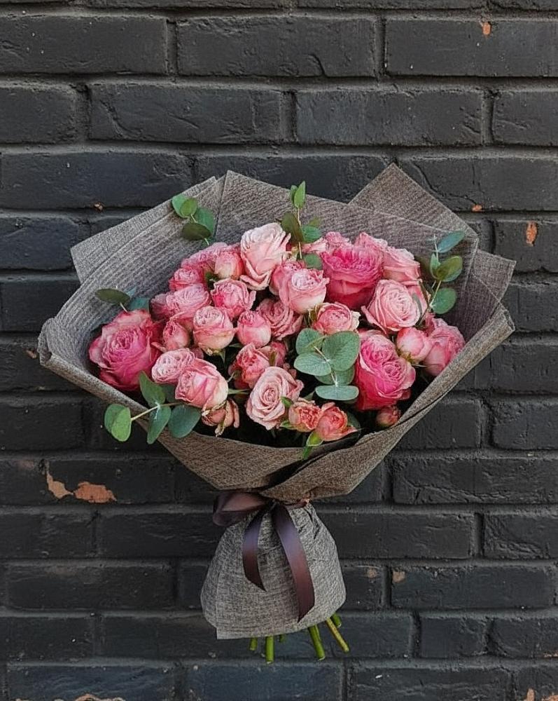 Букет цветов из: Розы в Тарко-Сале