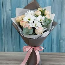 Букет цветов из:  Хризантемы и Розы в Тарко-Сале