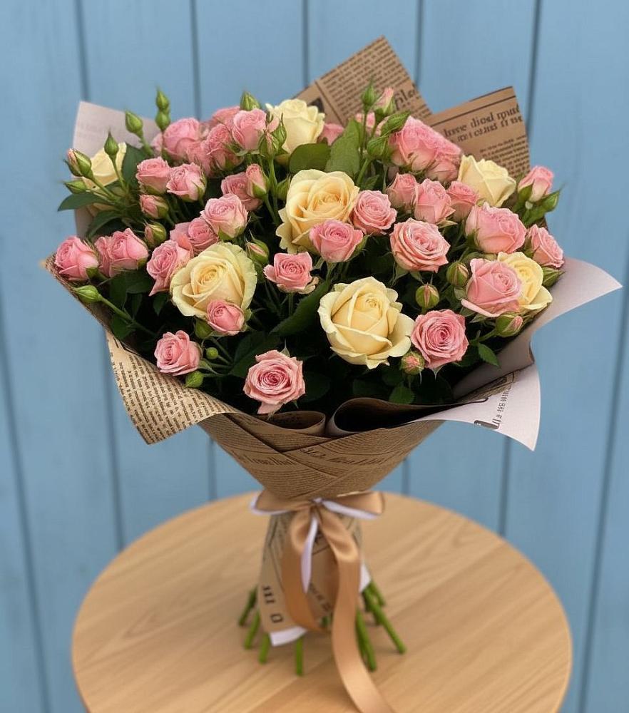 Букет цветов из: Розы в Тарко-Сале