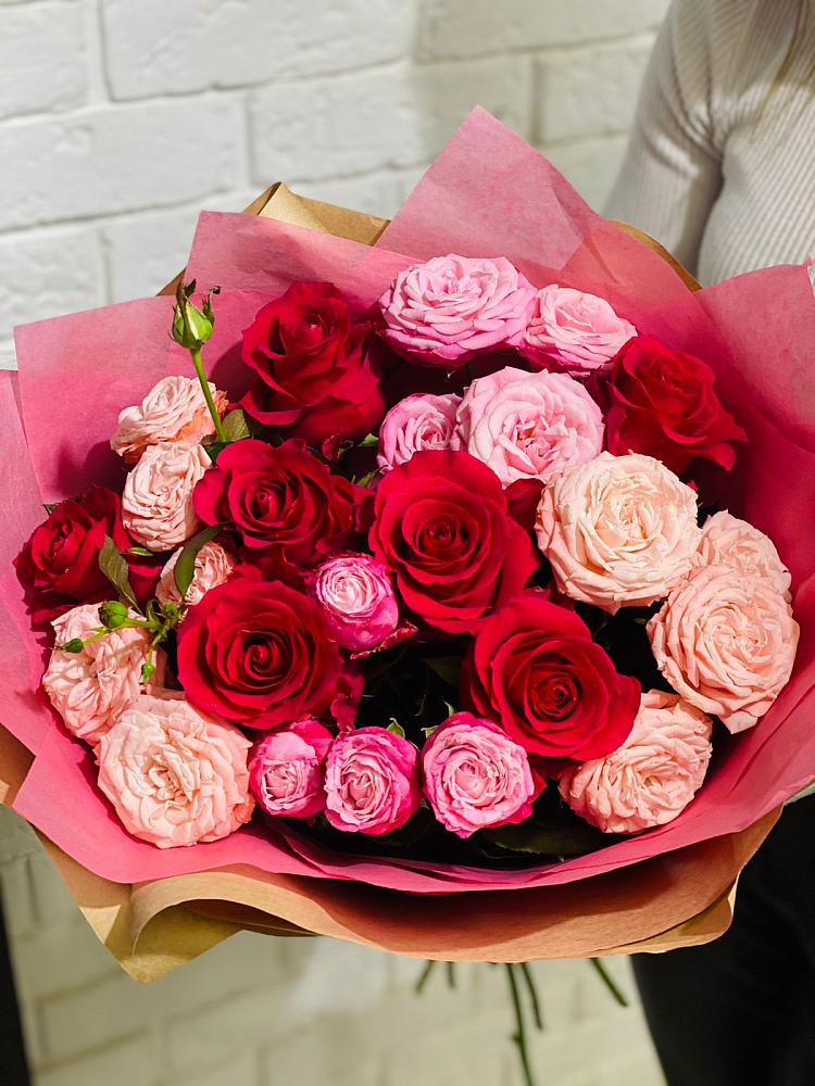 Букет цветов из: Розы в Тарко-Сале