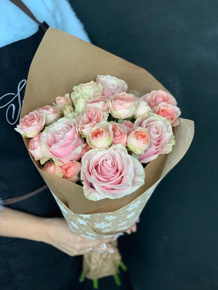 Букет цветов из: Хризантемы и Розы в Тарко-Сале