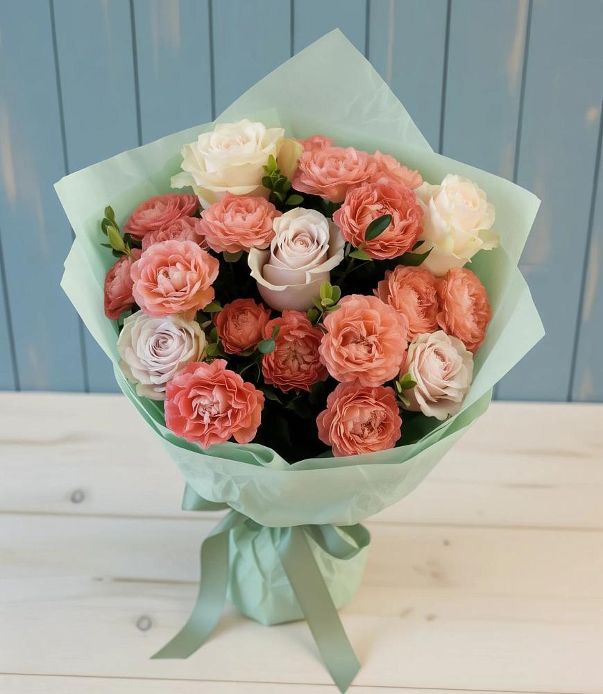 Букет цветов из: Розы в Тарко-Сале