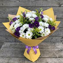 Букет цветов из:  Ирисы, Хризантемы и Ромашки в Тарко-Сале