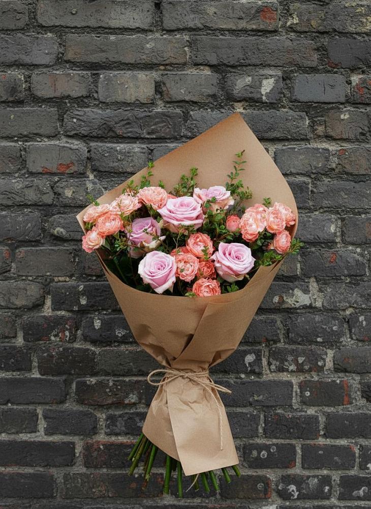 Букет цветов из: Розы в Тарко-Сале